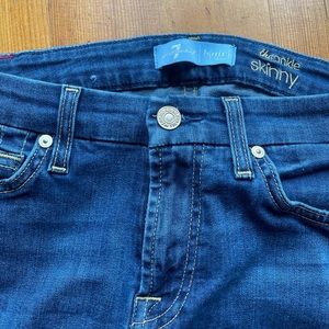 7 FOR ALL MANKIND b(air) ankle skinny frayed 26